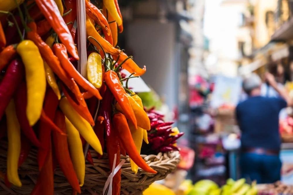Napoli tra mercati e street food
