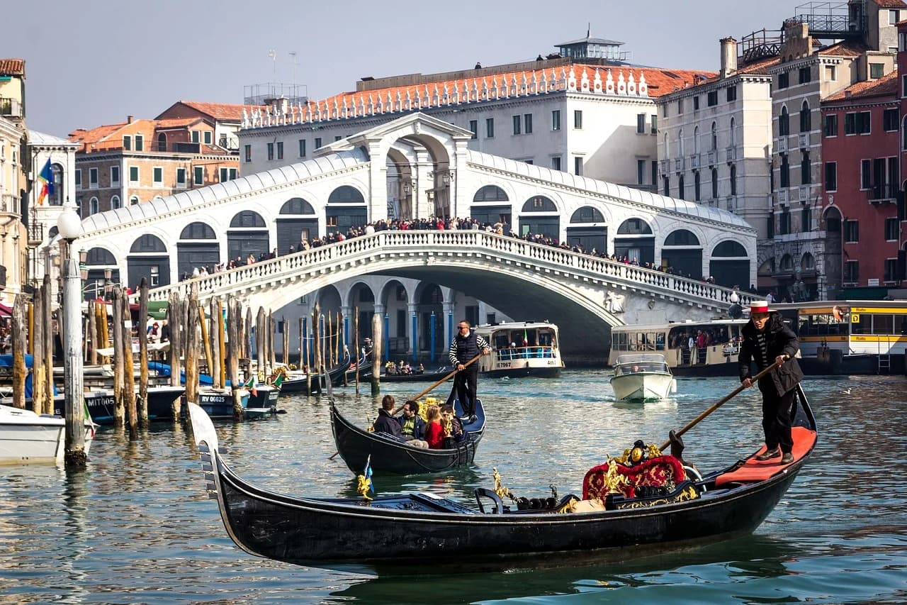 Venezia: Giro in gondola condiviso
